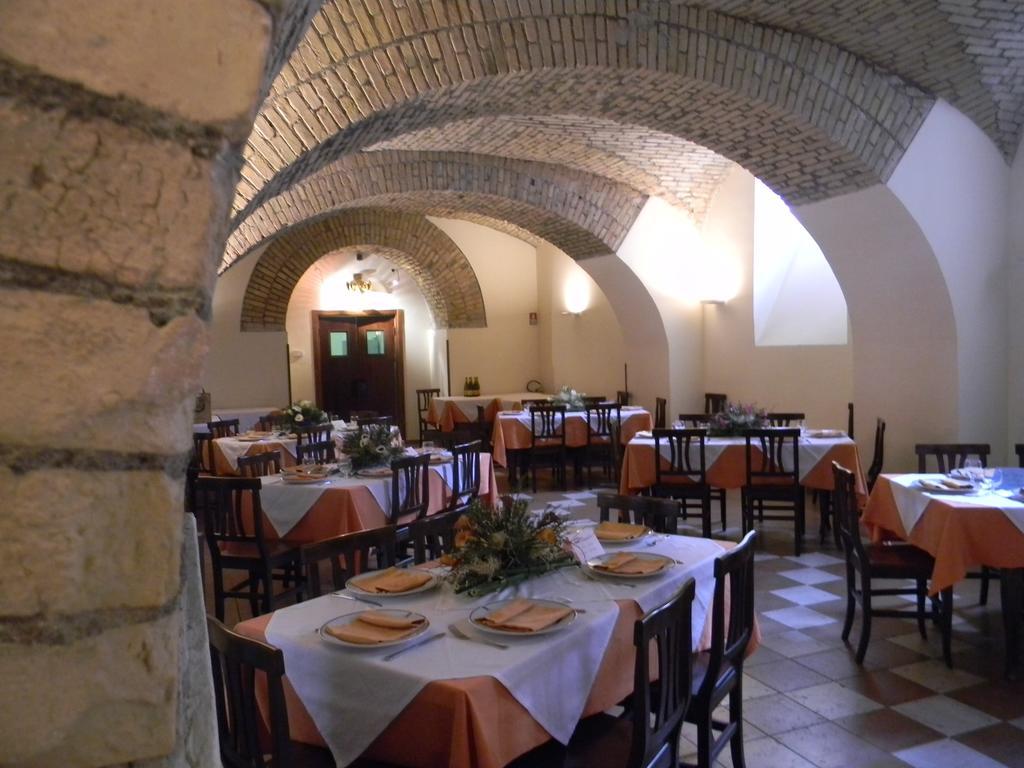 Domus Carmelitana Hotel Roma Exterior foto