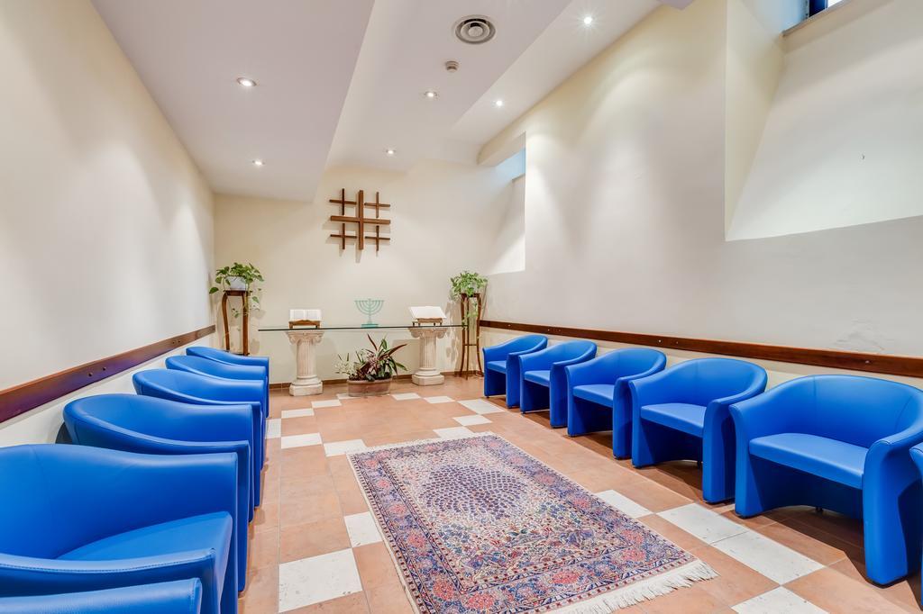Domus Carmelitana Hotel Roma Exterior foto