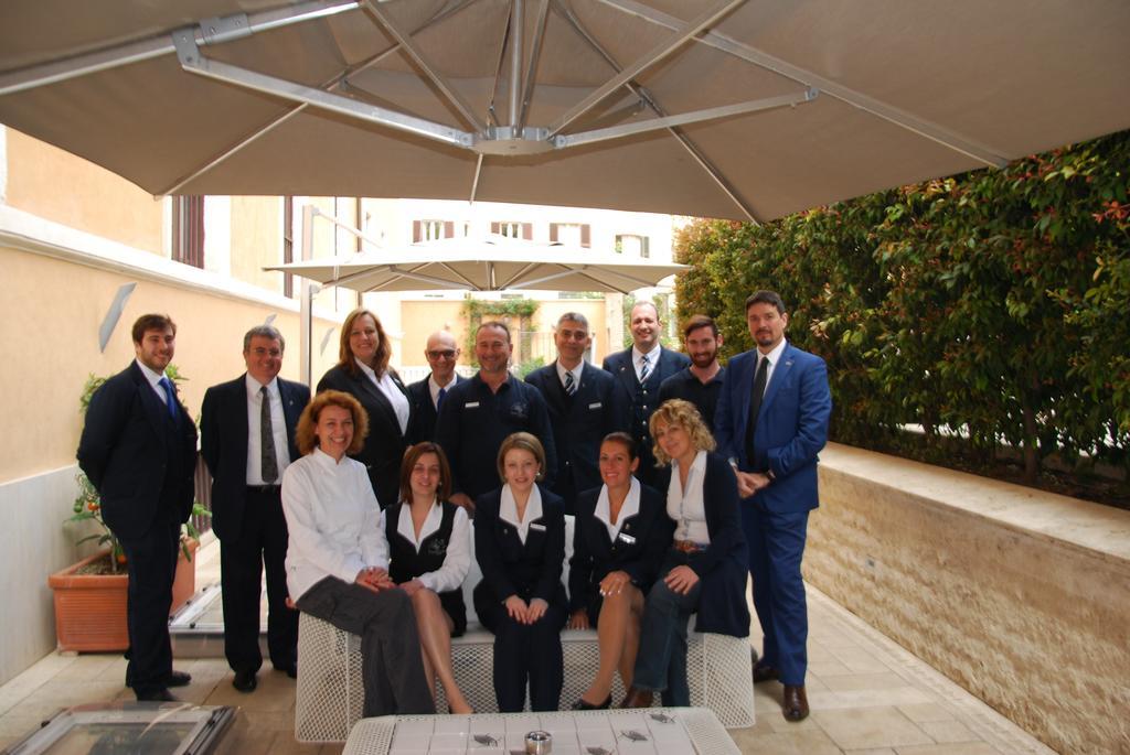 Domus Carmelitana Hotel Roma Exterior foto